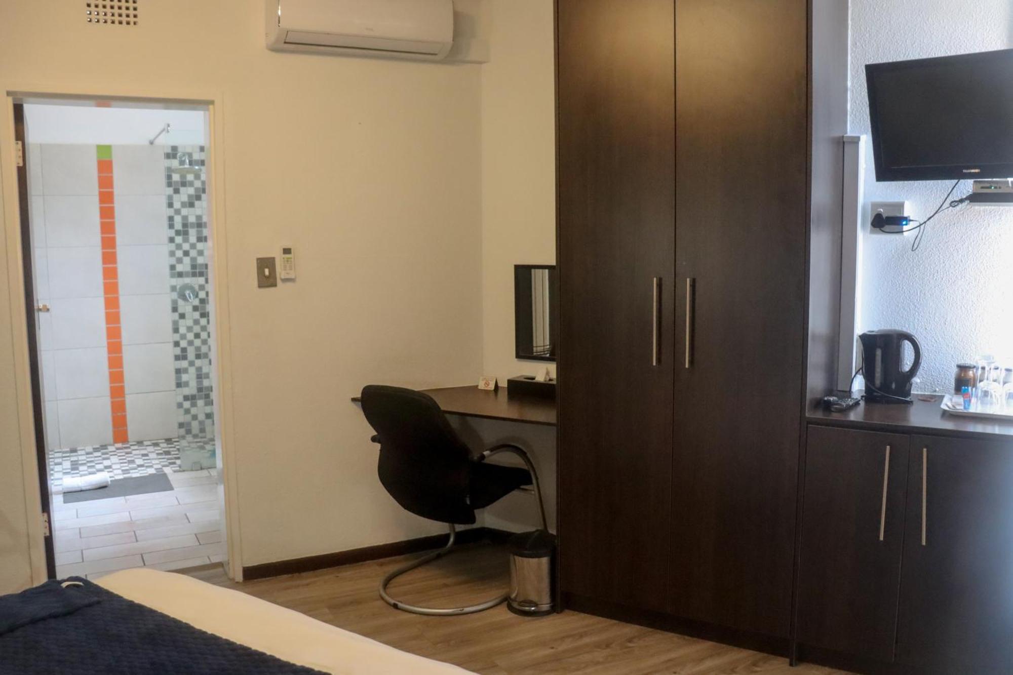 Beachwood Melkbosstrand Acomodação com café da manhã  4*
